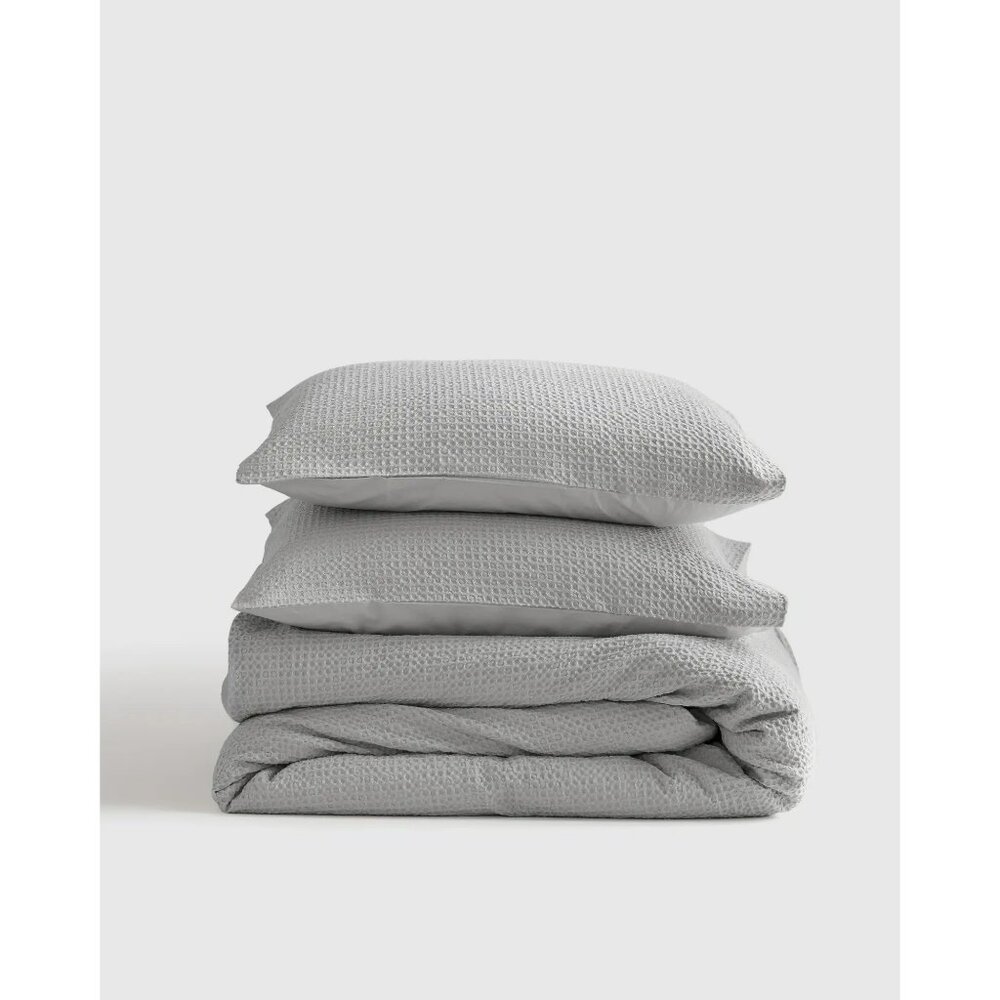 Quince Gray Duvet Cover Set with Textured Fabric